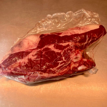 Tomahawk de boeuf  THE BIG ONE race Normande  (France Sud-Ouest)