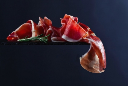 Tous nos conseils pour choisir et déguster votre jambon Serrano et Ibérique.